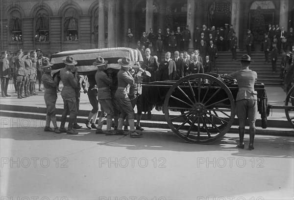 Mitchel Funeral, 1918. Creator: Bain News Service.