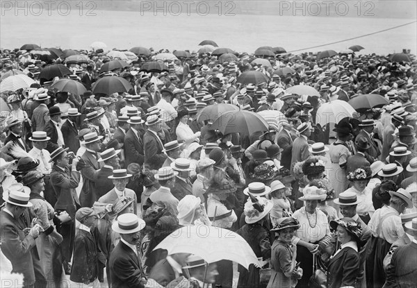 Watching departure - S.S. Imperator, (June 1913?). Creator: Bain News Service.