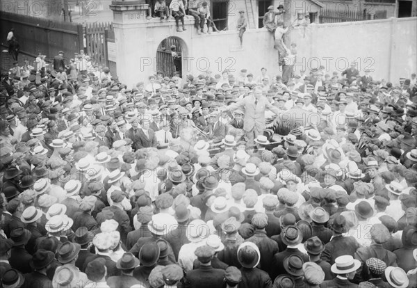 Sheriff Kinkead & strikers, Bayonne, 1915. Creator: Bain News Service.