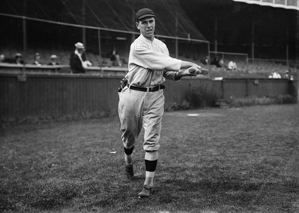 Fred Snodgrass, New York, NL (baseball), 1910. Creator: Bain News Service.