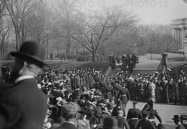 Officers going to Wh. House, between c1910 and c1915. Creator: Bain News Service.