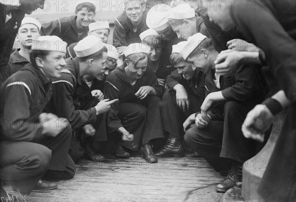 Shooting craps on NEW YORK, between c1910 and c1915. Creator: Bain News Service.