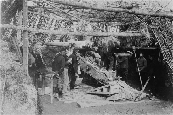 155 cm [i.e., mm] gun in France, between c1910 and c1915. Creator: Bain News Service.