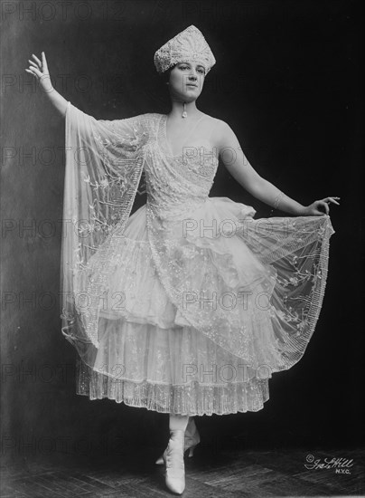 Florence Walton, between c1915 and c1920. Creator: Bain News Service.