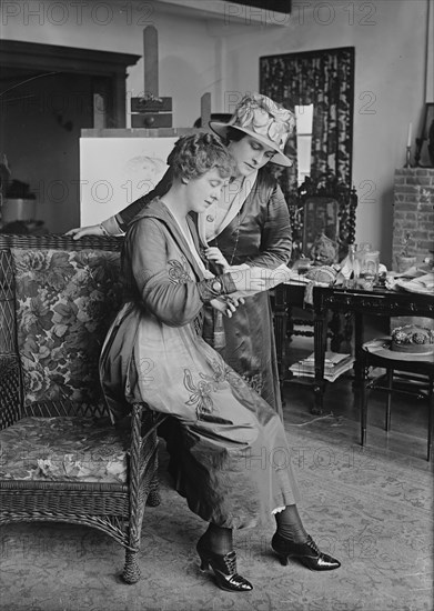 Paula Blackton, Nancy Palmer, between c1915 and c1920. Creator: Bain News Service.