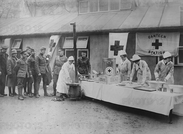 London canteen, between c1915 and c1920. Creator: Bain News Service.