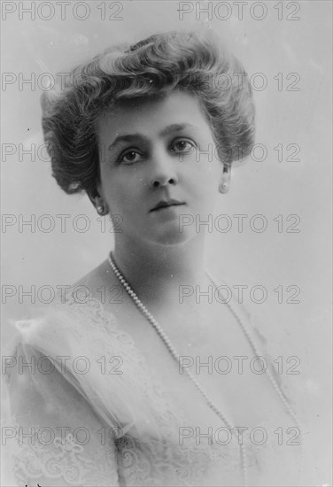 Mrs. Price Collier [graphic] /, 1912. Creator: Bain News Service.