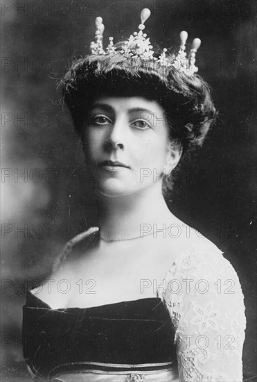 Mrs. Geo. Cornwallis West, 1913. Creator: Bain News Service.