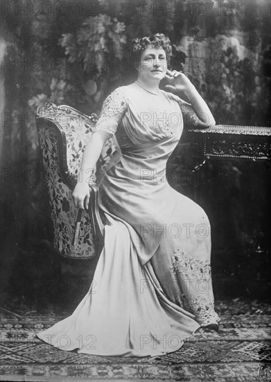 Mme. Marguerite-Durand seated, 1910. Creator: Bain News Service.