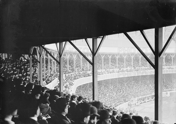 Game between Boston NL and New York NL at Polo Grounds (baseball), 1910. Creator: Bain News Service.