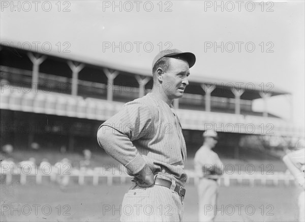 Frank Chance, Chicago, NL (baseball), 1910. Creator: Bain News Service.