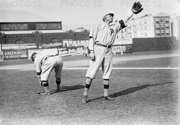 Dode Paskert, Philadelphia, NL (baseball), c1911. Creator: Bain News Service.