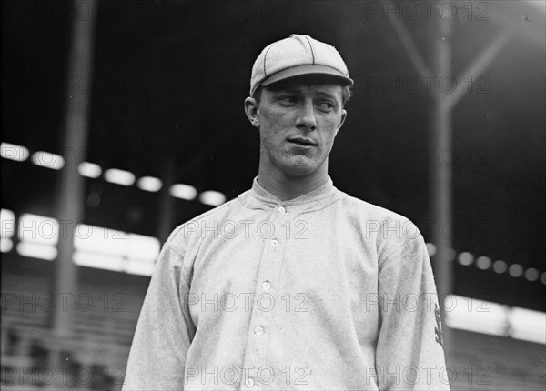 Grover Lowdermilk, St. Louis, NL (baseball), c1911. Creator: Bain News Service.