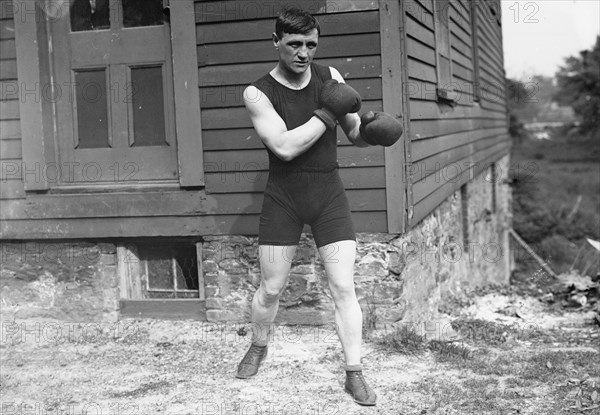 Warnes (Middleweight), between c1910 and c1915. Creator: Bain News Service.