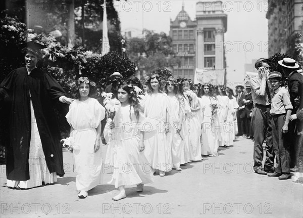 4th of July Parade, N.Y., 1911. Creator: Bain News Service.