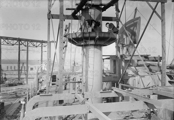 Working on the "Florida", 1911. Creator: Bain News Service.