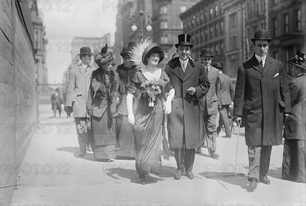 5th Ave. - Easter 1911. Creator: Bain News Service.