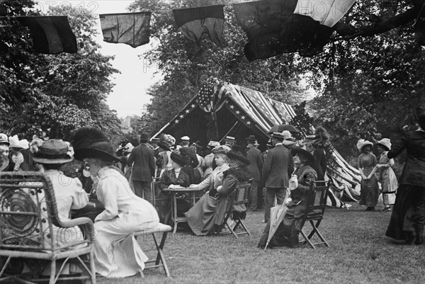 Garden Party, Governor's Island, 1911. Creator: Bain News Service.