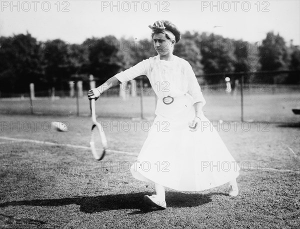 Florence Sutton, between c1910 and c1915. Creator: Bain News Service.