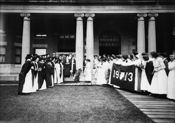 Class of 1913, Ivy Day, Barnard, 1911. Creator: Bain News Service.