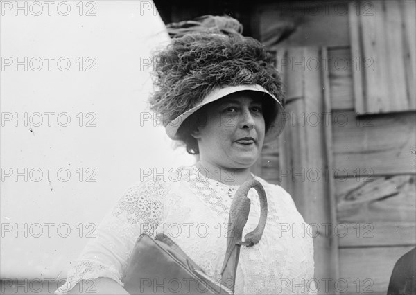 Mrs. Winsor McCay, between c1910 and c1915. Creator: Bain News Service.