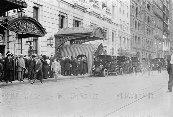 Plaza Hotel - Gates Funeral, 1911. Creator: Bain News Service.