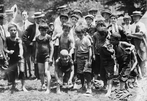 Hot day in N.Y., after a swim in fountain., between c1910 and c1915. Creator: Bain News Service.