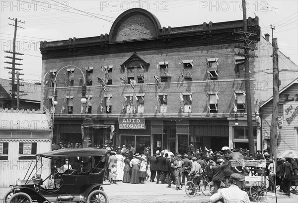 Theodore Roosevelt speaking in N.J., between c1910 and c1915. Creator: Bain News Service.