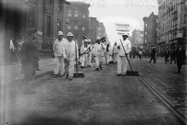 White Wings who have not struck, 1911. Creator: Bain News Service.