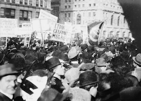 Socialists, Union Sq., between c1910 and c1915. Creator: Bain News Service.