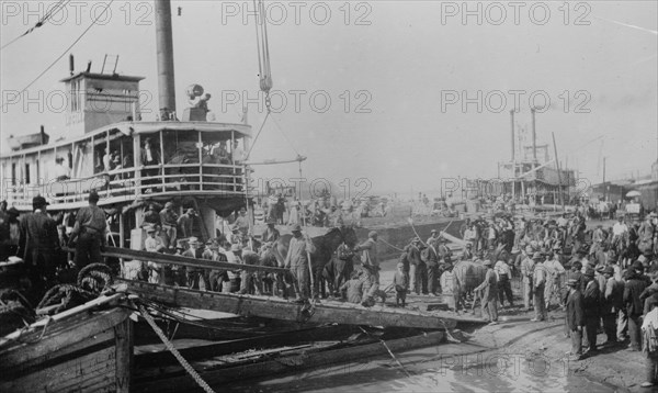 Louisiana Flood 1912-- refugees saved by gov't [i.e. government] boat, 1912. Creator: Bain News Service.