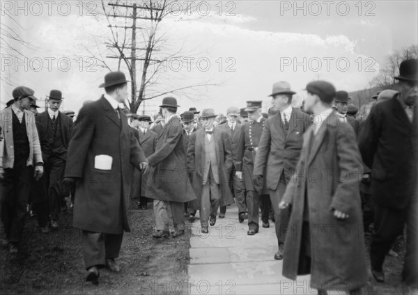 Gunmen going to Sing Sing, 1912. Creator: Bain News Service.