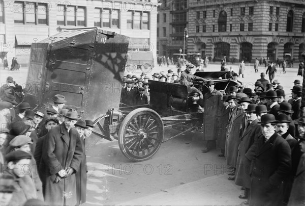 Auto Street Cleaner, between c1910 and c1915. Creator: Bain News Service.