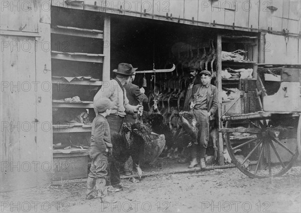 Buying Thanksgiving turkey, between c1910 and c1915. Creator: Bain News Service.