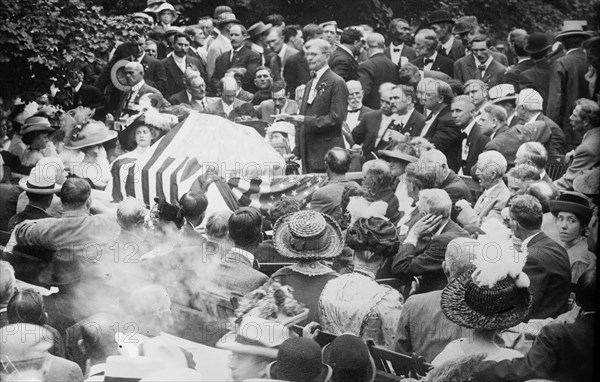 Marshall accepting nomination, 1912. Creator: Bain News Service.