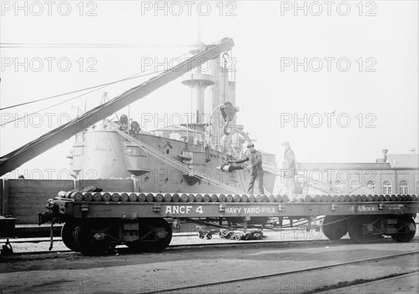 Transfer of 8" shells, League Isl'd., 1913. Creator: Bain News Service.