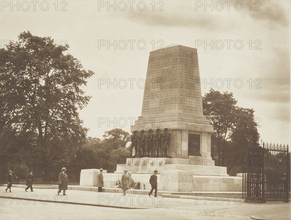 [World War I monument]. From the album: Photograph album - London, 1920s. Creator: Harry Moult.