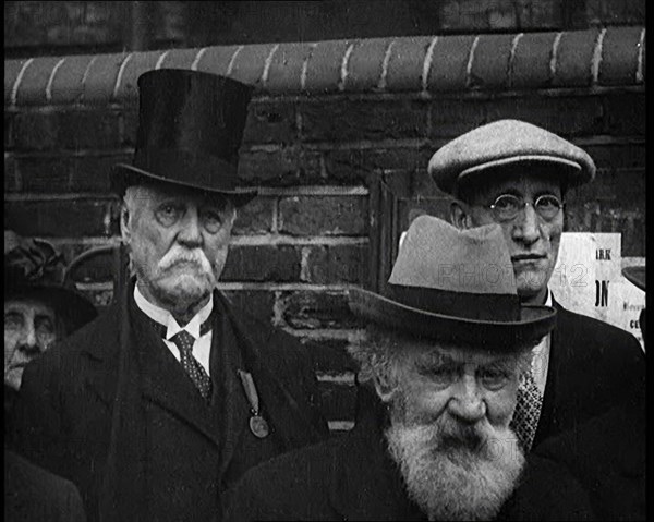 A Group of American Civil War Veterans Stand Together , 1924. Creator: British Pathe Ltd.