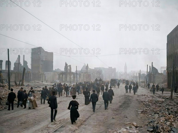 Market Street toward ferry, San Francisco, Calif., (1906?). (Colorised black and white print).