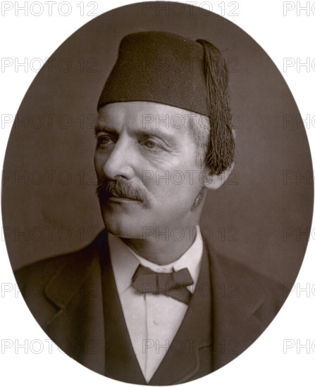 William Gifford Palgrave, 1880. After university, Gifford Palgrave went to India and served as a lieutenant in the 8th Bombay regiment of the infantry. From 1838-1853 he was involved in missionary work in Southern India. He returned to England in 1861.His work as a diplomat took him to Abyssinia, Egypt and regions within the Ottoman Empire.