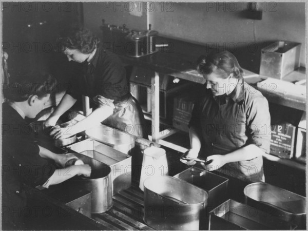 Royal Air Force No. 2 School of Photography, Palatine Road, Blackpool, 1942-1943. Creator: Barnet Saidman.
