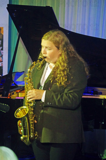 Sara Hanahan, Joe Farnsworth-Sara Hanahan Quartet, Watermill Jazz Club, Dorking, Surrey, July 2024 Creator: Brian O'Connor.