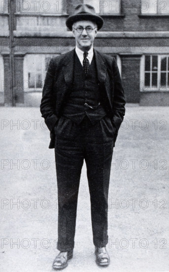 Sir Henry Hallett Dale. Creator: Unknown.