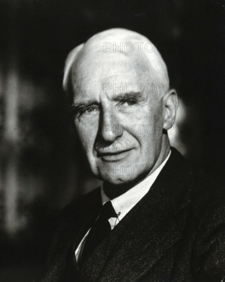 Archibald Vivian Hill. Creator: Unknown.