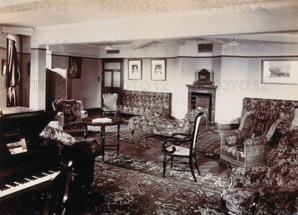 University College Hospital: a sitting room, probably for staff. Creator: Unknown.