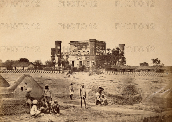 Lucknow, India: the military mess house surrounded by fortifications after the Indian..., c1858. Creator: Felice Beato.