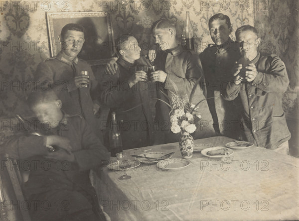 German soldiers enjoying a drink in a dining room, c1900s. Creator: Unknown.