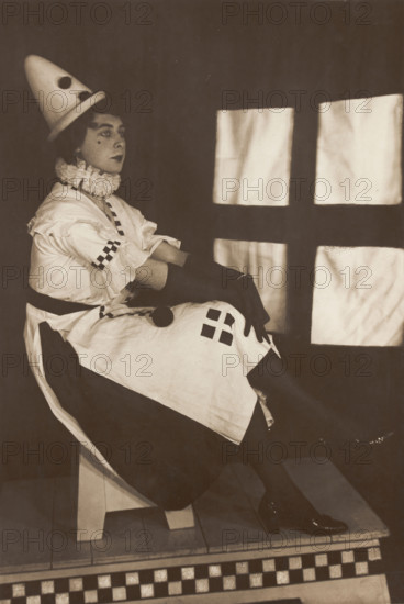 Dan Godfrey dressed in Pierrette costume, performing for "The Timbertown Follies"...(1910-1919?). Creator: Unknown.