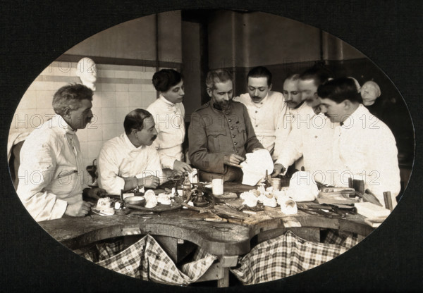 F Lejars demonstrating operation techniques, c1900s. Creator: Fontes.