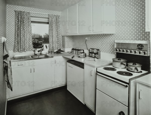 45 Enfield Chase, Houghton Regis, Dunstable, Bedfordshire: kitchen, 1971. Creator: Unknown.